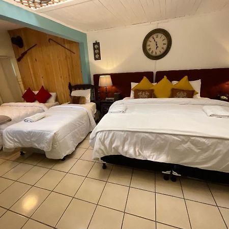 Hotel Vintage "Casa Las Flores" Κετσαλτενάνγκο Εξωτερικό φωτογραφία