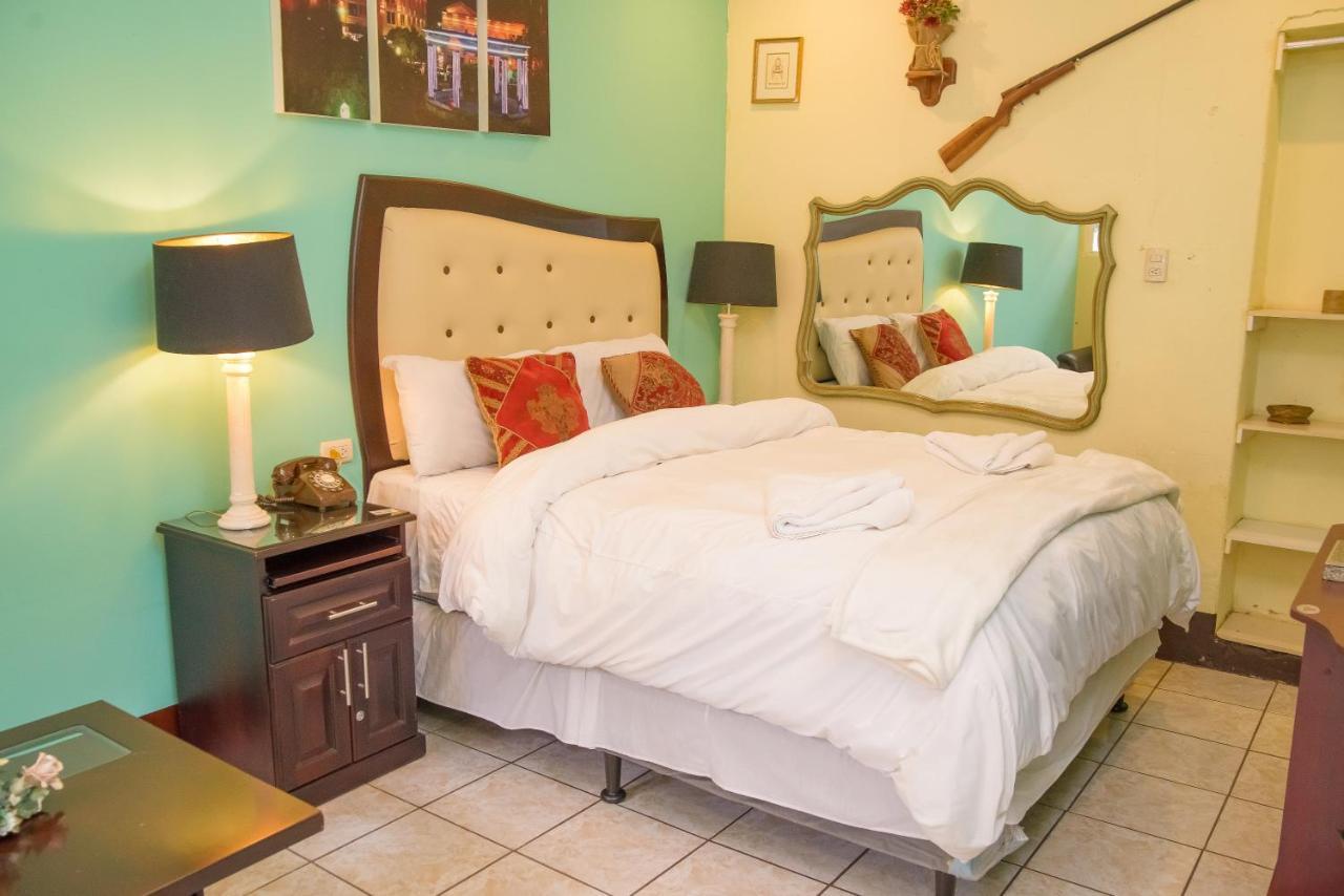Hotel Vintage "Casa Las Flores" Κετσαλτενάνγκο Εξωτερικό φωτογραφία