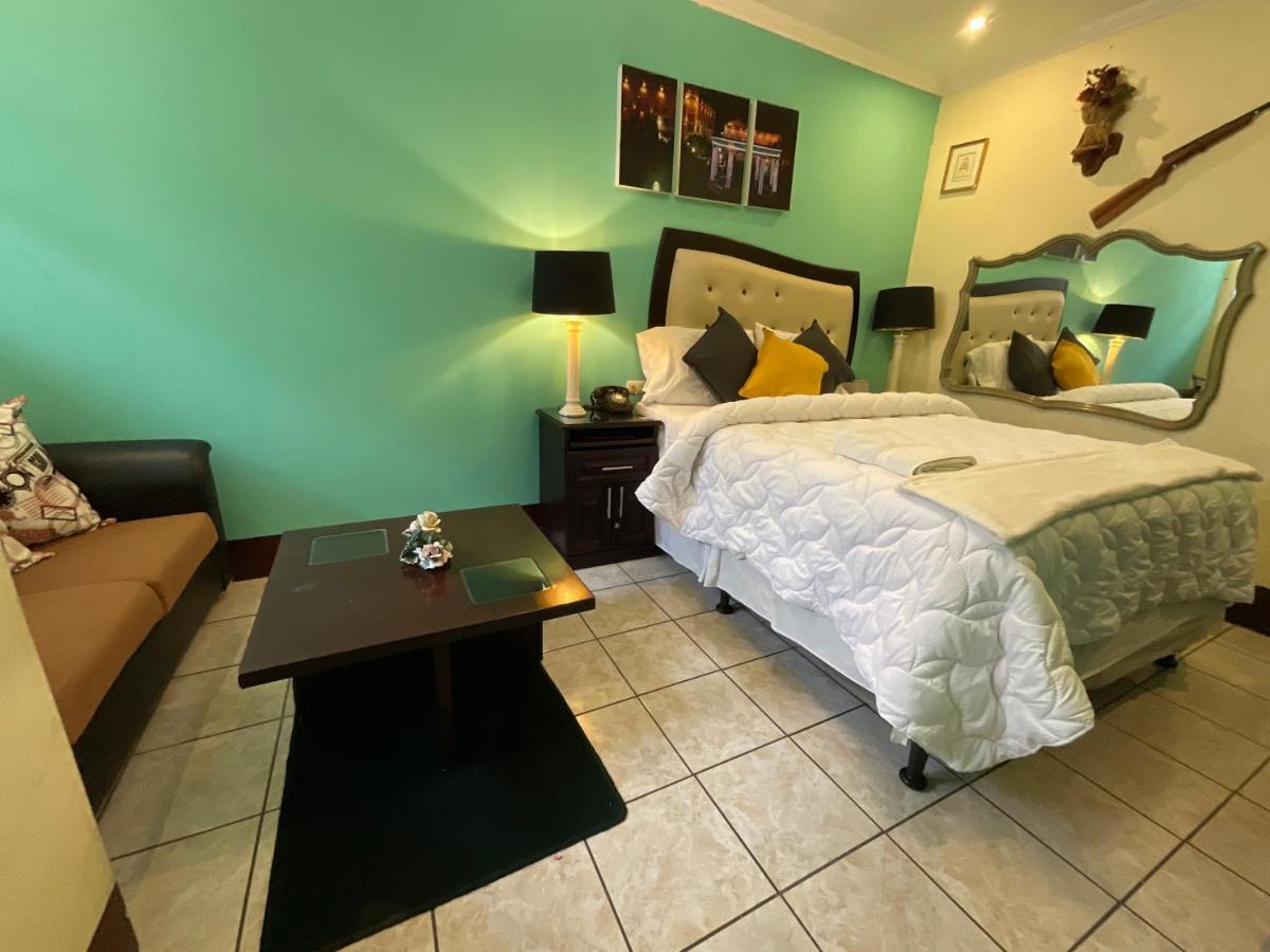 Hotel Vintage "Casa Las Flores" Κετσαλτενάνγκο Εξωτερικό φωτογραφία
