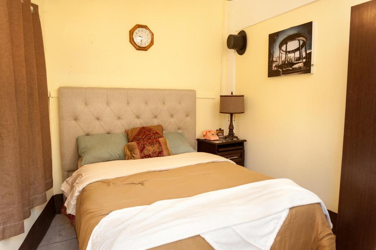 Hotel Vintage "Casa Las Flores" Κετσαλτενάνγκο Εξωτερικό φωτογραφία